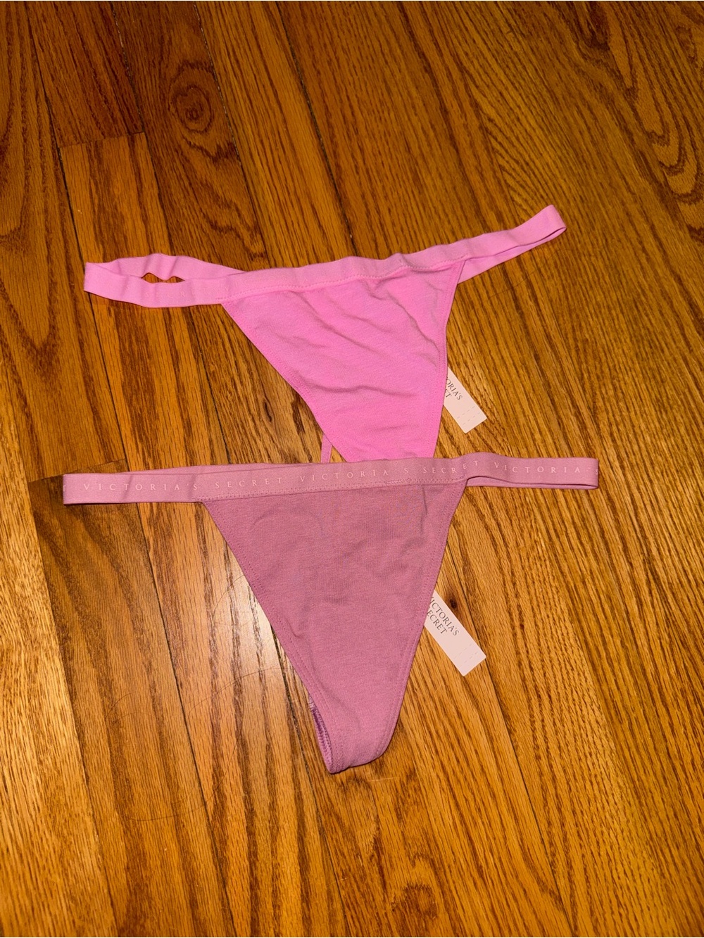 V string bundle